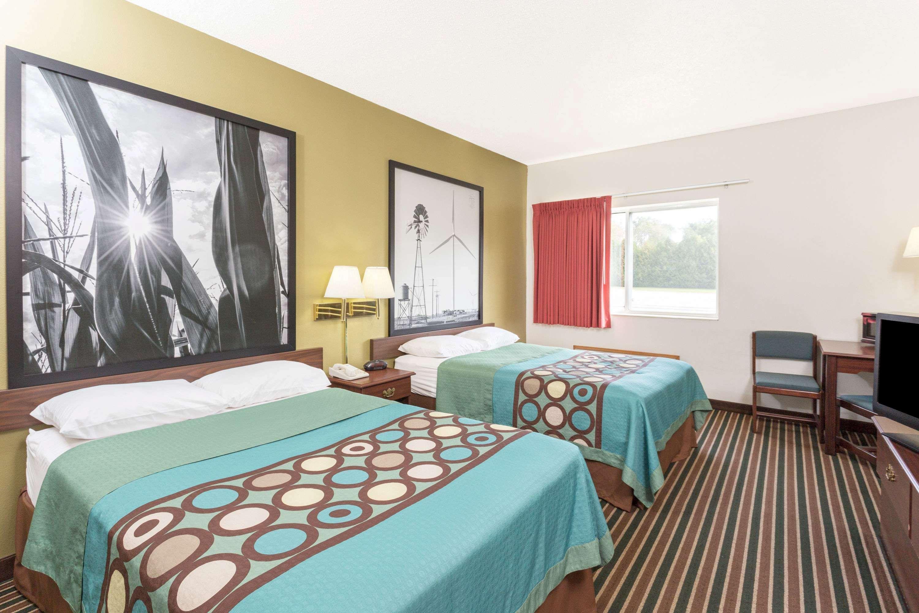 Super 8 By Wyndham Cresco Ia Hotel Kültér fotó
